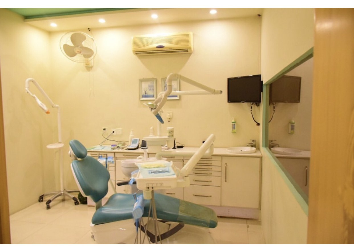 Modern dental treatment room at ConfiDENT